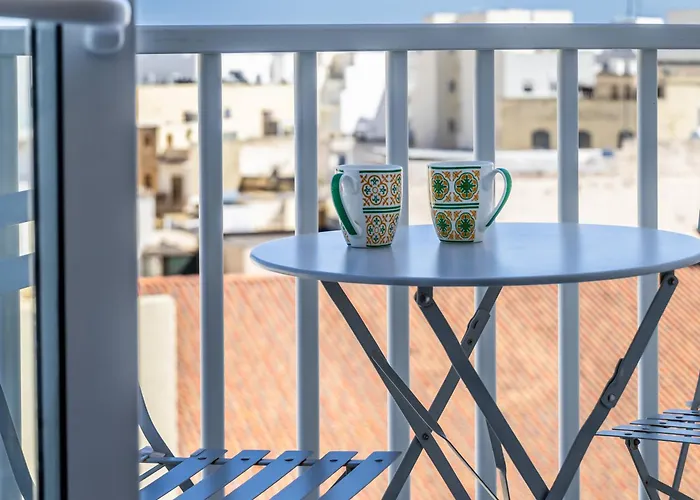 Very Stylish Family - By Solea * San Gwann