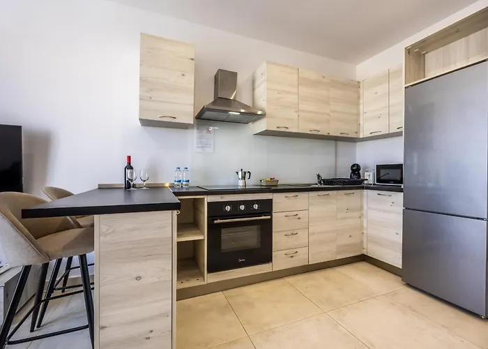 Very Stylish Family - By Solea San Gwann